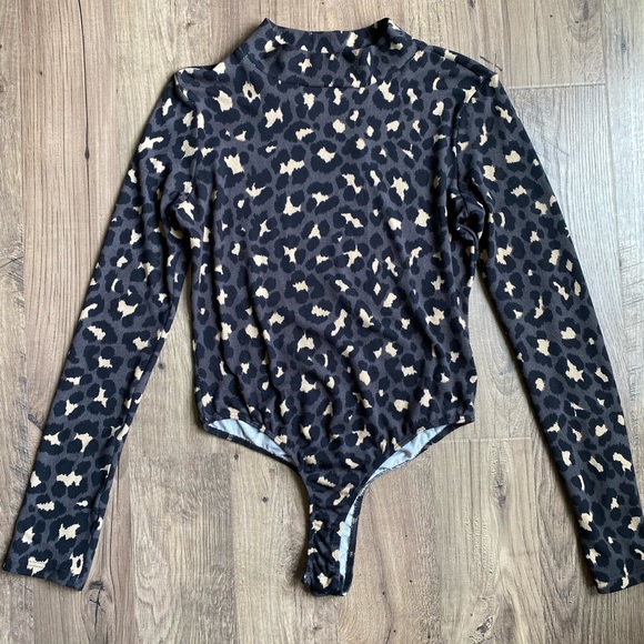 Dark Leopard Longsleeve Bodysuit - Picture 2 of 4